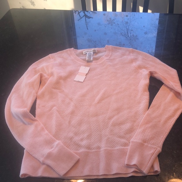 Adorable banana republic sweater - Picture 2 of 6